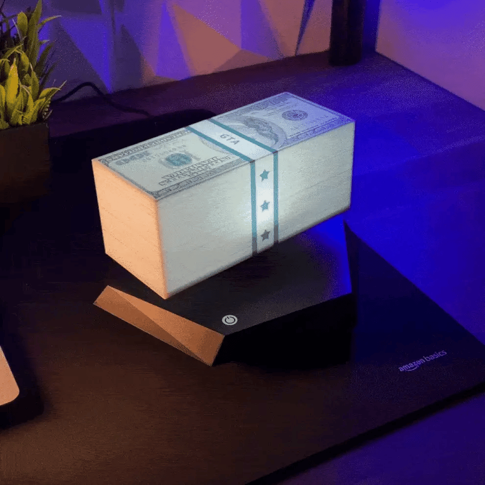 Floating money stack lamp in GTA style decor